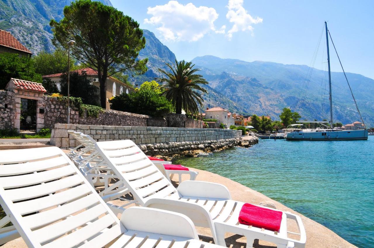 Holiday Home Maris Kotor Luaran gambar
