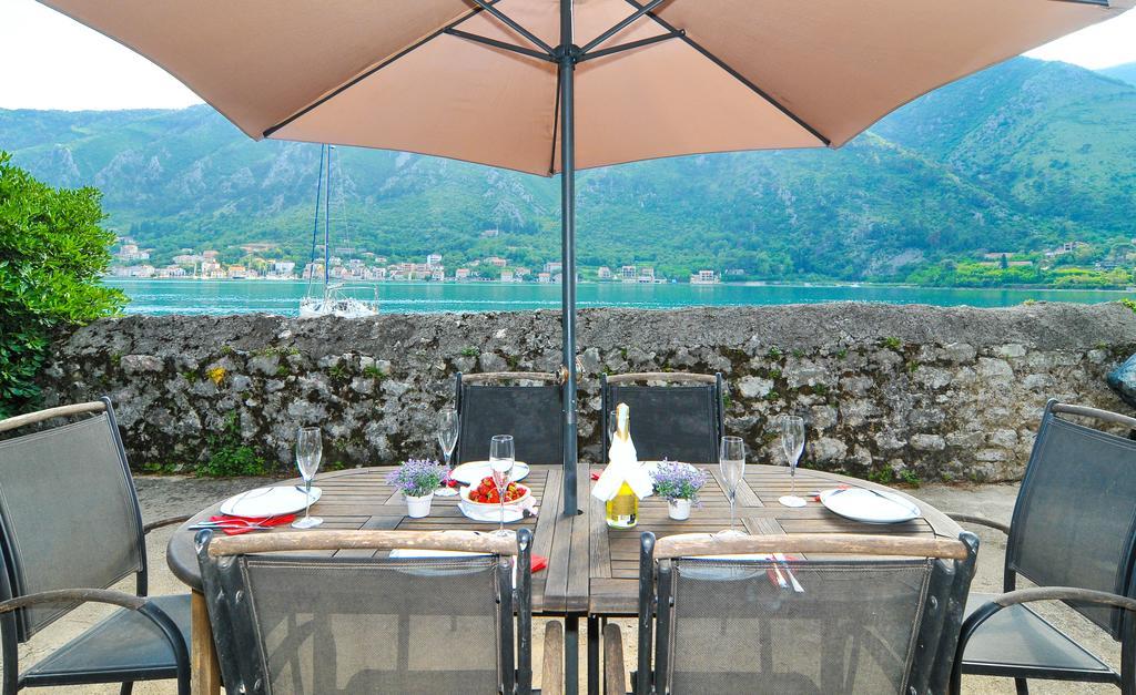 Holiday Home Maris Kotor Luaran gambar