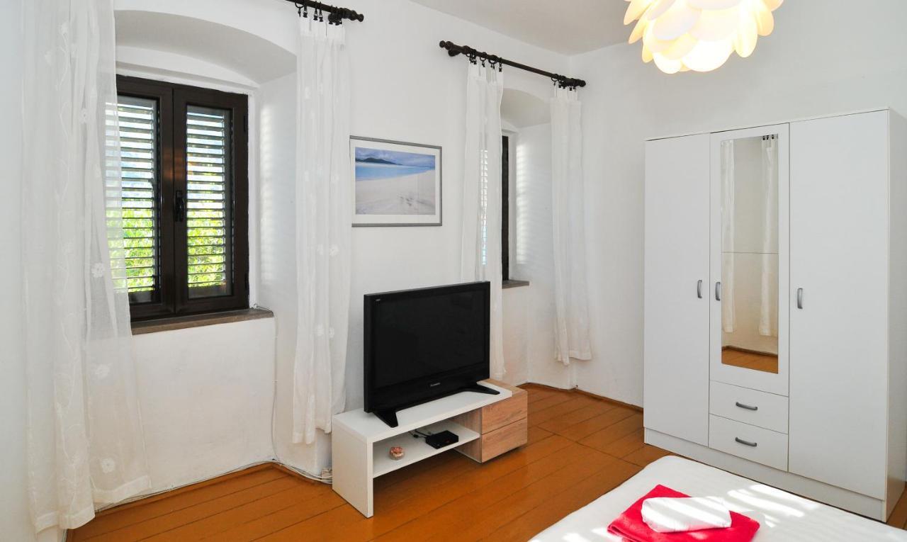 Holiday Home Maris Kotor Luaran gambar