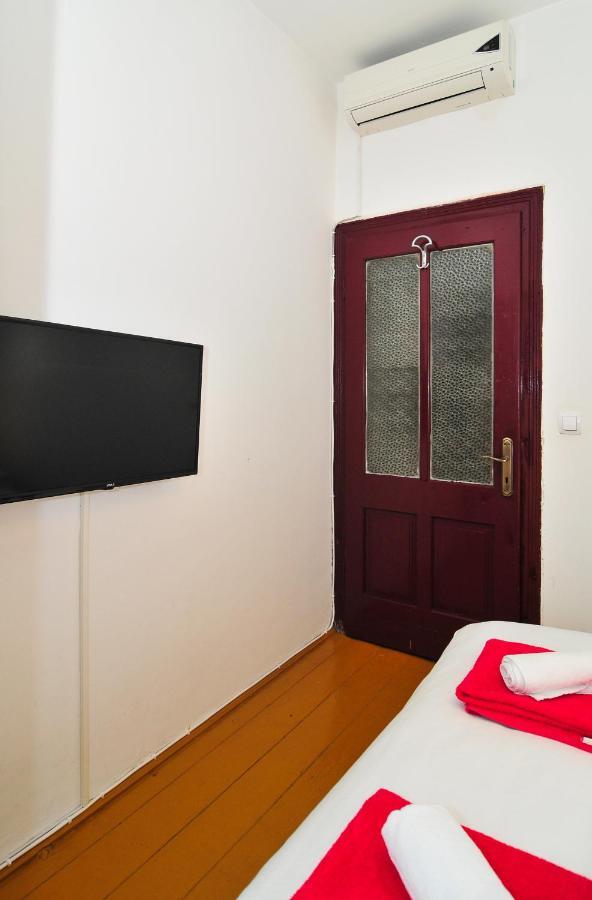 Holiday Home Maris Kotor Luaran gambar